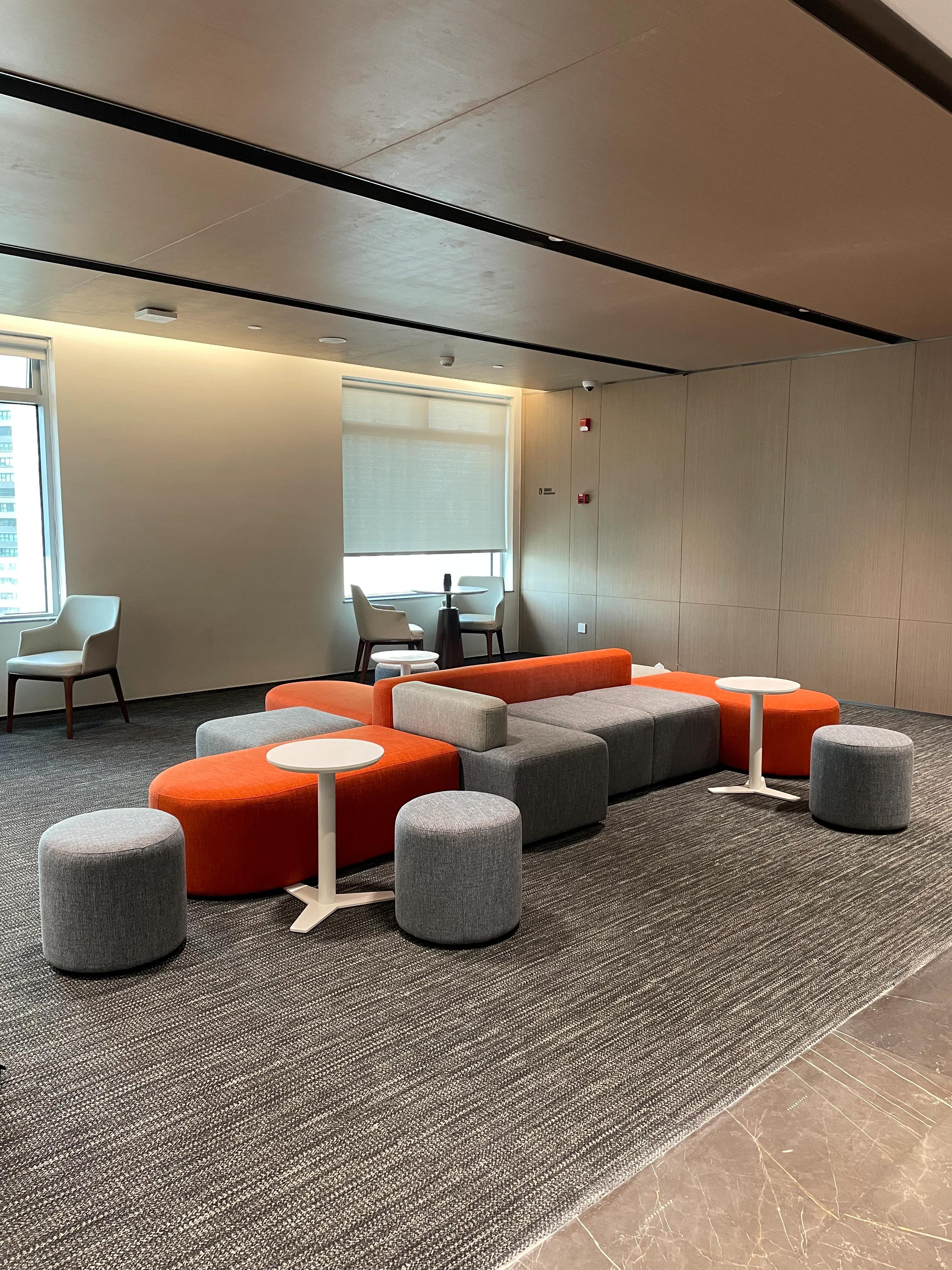 Public Reception Area thumbnail 3