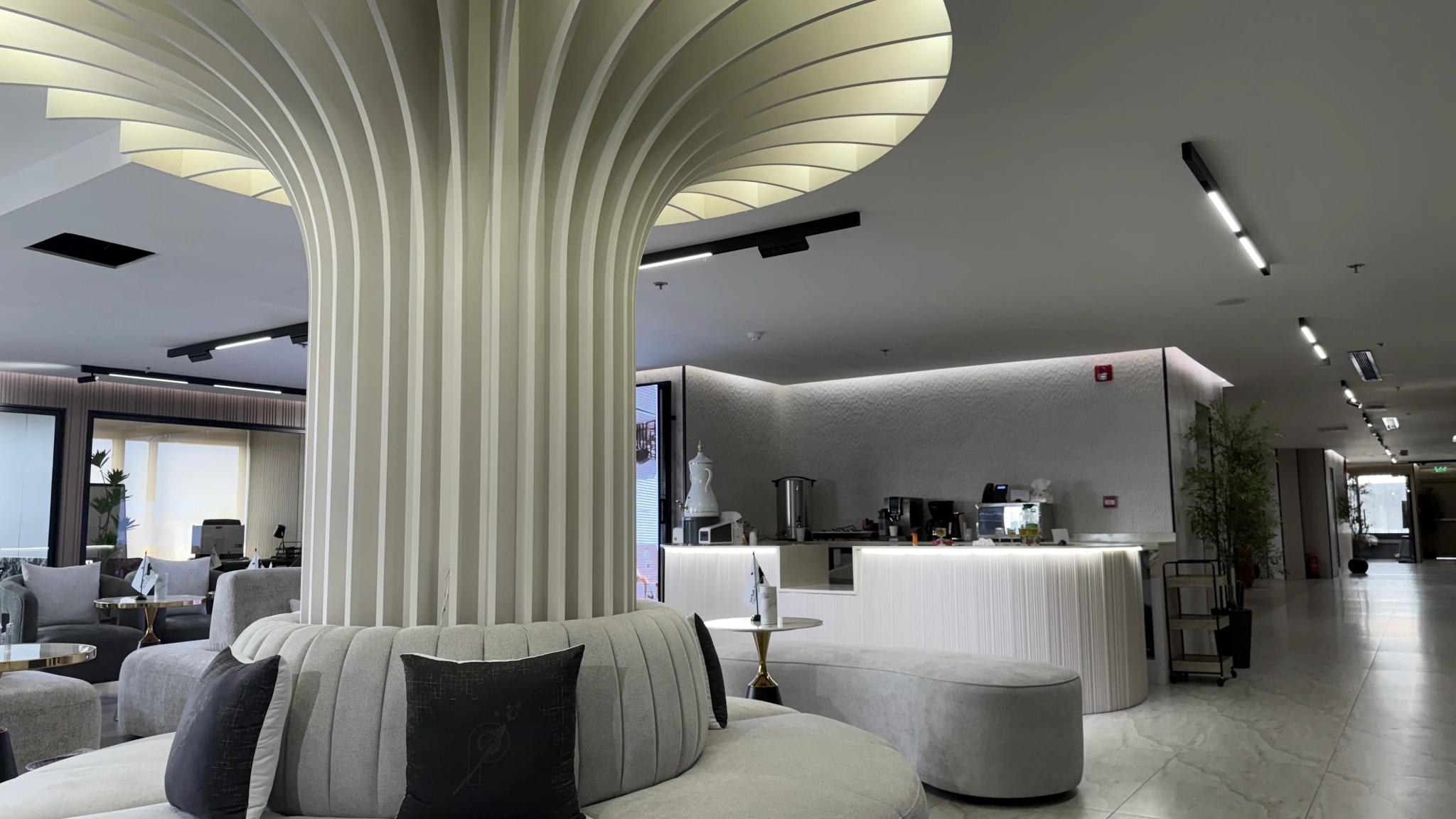 Public Reception Area thumbnail 3