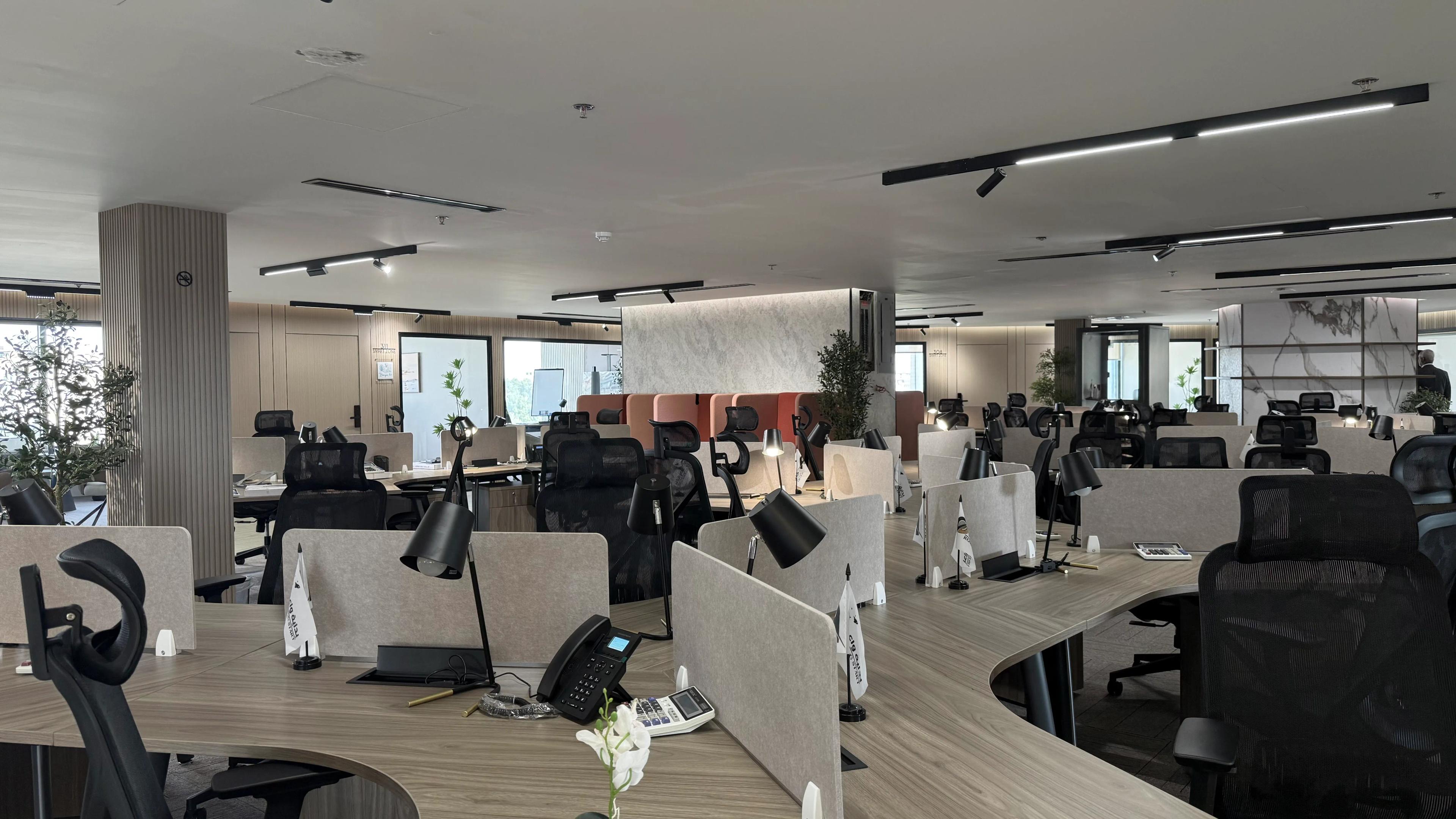 Public Office Area - 1